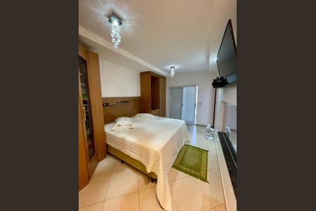 Casa à venda com 3 quartos, 125m² em Jardim das Maravilhas, Santo André