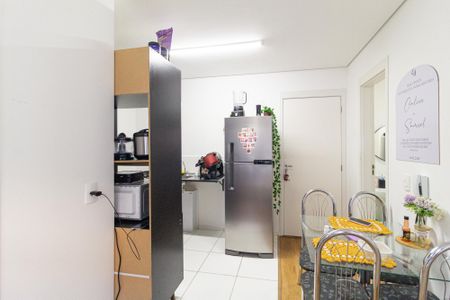 Sala de apartamento para alugar com 2 quartos, 36m² em Chacara Santa Lucia, Carapicuíba