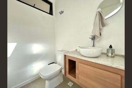 Casa para alugar com 780m², 8 quartos e 4 vagasLavabo