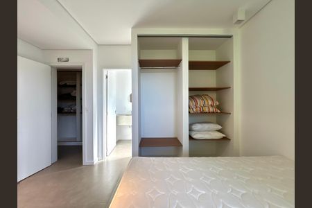 Casa para alugar com 780m², 8 quartos e 4 vagasSuíte 2