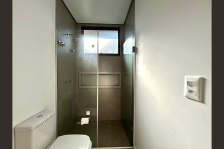 Casa para alugar com 780m², 8 quartos e 4 vagasBanheiro suíte 