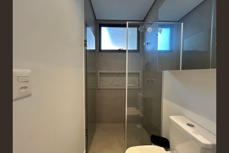 Casa para alugar com 780m², 8 quartos e 4 vagasBanheiro suíte 