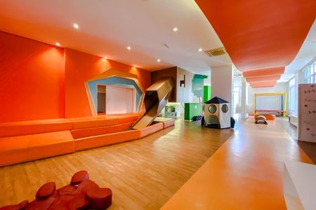 Apartamento à venda com 250m², 5 quartos e 3 vagas Apartamento à venda com 250m², 5 quartos e 3 vagasBrinquedoteca