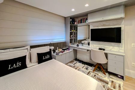 Apartamento à venda com 250m², 5 quartos e 3 vagas Apartamento à venda com 250m², 5 quartos e 3 vagasQuarto 2 - Suíte