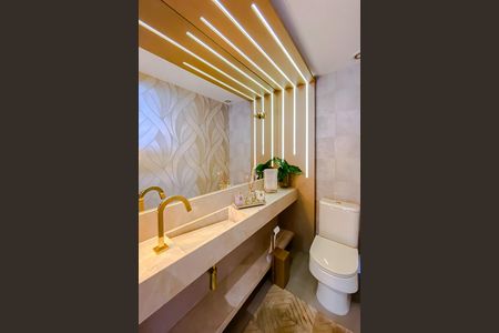 Apartamento à venda com 250m², 5 quartos e 3 vagas Apartamento à venda com 250m², 5 quartos e 3 vagasLavabo