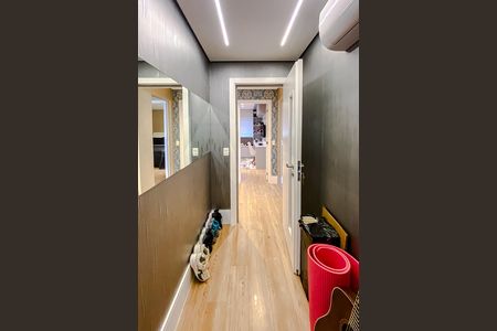 Apartamento à venda com 250m², 5 quartos e 3 vagas Apartamento à venda com 250m², 5 quartos e 3 vagasEscritório