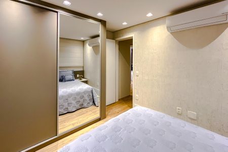 Apartamento à venda com 250m², 5 quartos e 3 vagas Apartamento à venda com 250m², 5 quartos e 3 vagasQuarto 5