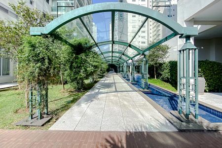 Apartamento à venda com 250m², 5 quartos e 3 vagas Apartamento à venda com 250m², 5 quartos e 3 vagasÁrea comum