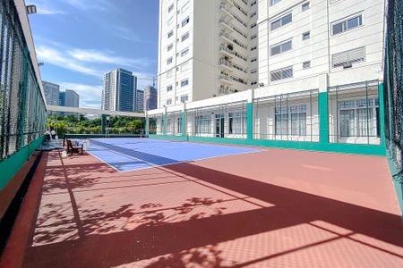 Apartamento à venda com 250m², 5 quartos e 3 vagas Apartamento à venda com 250m², 5 quartos e 3 vagasQuadra Esportiva
