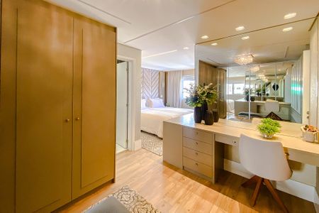 Apartamento à venda com 250m², 5 quartos e 3 vagas Apartamento à venda com 250m², 5 quartos e 3 vagasQuarto 1 - Suíte