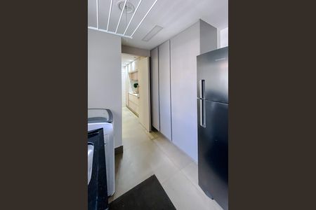 Apartamento à venda com 250m², 5 quartos e 3 vagas Apartamento à venda com 250m², 5 quartos e 3 vagasÁrea de ServiçoÁrea de Serviço
