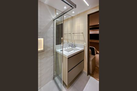 Apartamento à venda com 250m², 5 quartos e 3 vagas Apartamento à venda com 250m², 5 quartos e 3 vagasBanheiro da Suíte