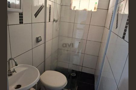 Casa à venda com 81m², 2 quartos e 2 vagas