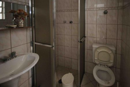 Casa para alugar com 230m², 5 quartos e 4 vagasBanheiro 