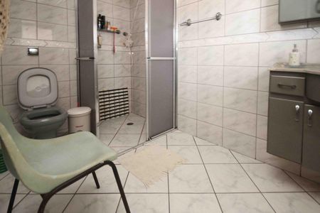 Casa para alugar com 230m², 5 quartos e 4 vagasBanheiro