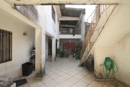 Casa para alugar com 230m², 5 quartos e 4 vagasQuintal