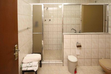 Casa para alugar com 230m², 5 quartos e 4 vagasBanheiro