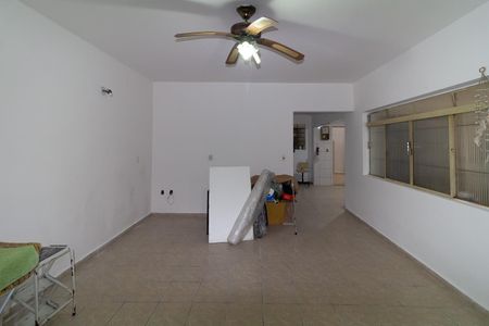 Sala de casa para alugar com 5 quartos, 300m² em Cidade São Mateus, São Paulo