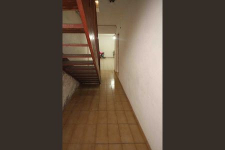 Casa para alugar com 230m², 5 quartos e 4 vagasCorredor