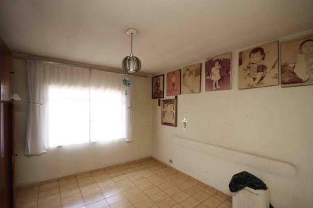 Casa para alugar com 230m², 5 quartos e 4 vagasSuite