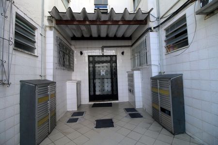 Apartamento à venda com 55m², 2 quartos e sem vagaFachada e portaria