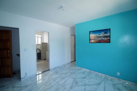 Sala de apartamento à venda com 2 quartos, 55m² em Olaria, Rio de Janeiro