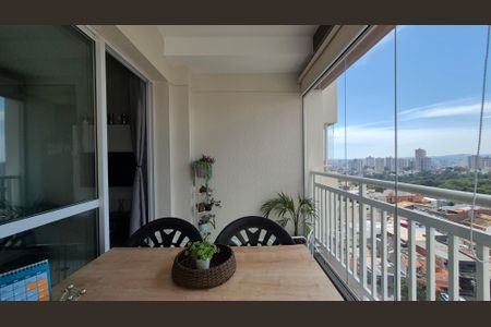Apartamento à venda com 62m², 2 quartos e 1 vaga Apartamento à venda com 62m², 2 quartos e 1 vagaVaranda