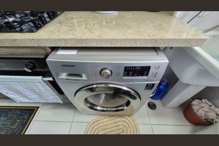 Apartamento à venda com 62m², 2 quartos e 1 vaga Apartamento à venda com 62m², 2 quartos e 1 vagaLavanderia