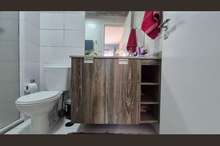 Apartamento à venda com 62m², 2 quartos e 1 vaga Apartamento à venda com 62m², 2 quartos e 1 vagaBanheiro da suíte