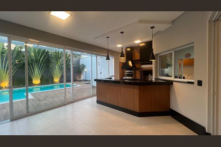 Casa de condomínio à venda com 259m², 3 quartos e 4 vagasFoto 38