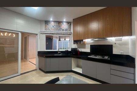 Casa de condomínio à venda com 259m², 3 quartos e 4 vagasFoto 52