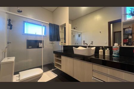 Casa de condomínio à venda com 259m², 3 quartos e 4 vagasFoto 03