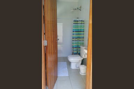 Casa à venda com 360m², 3 quartos e 6 vagas Casa à venda com 360m², 3 quartos e 6 vagasBanheiro