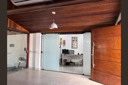 Casa à venda com 3 quartos, 148m² em Parque São Quirino, Campinas