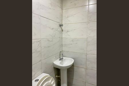 Casa para alugar com 41m², 1 quarto e sem vagaBanheiro da Suíte