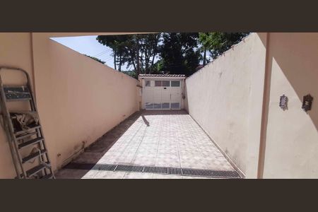 Casa à venda com 130m², 2 quartos e 3 vagas