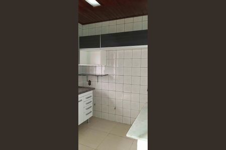 Casa à venda com 130m², 2 quartos e 3 vagas