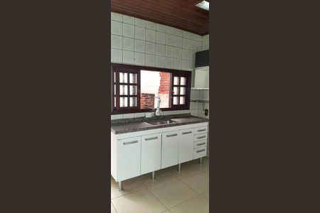 Casa à venda com 130m², 2 quartos e 3 vagas