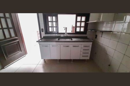 Casa à venda com 130m², 2 quartos e 3 vagas