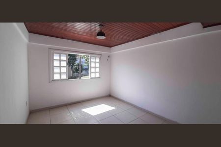 Casa à venda com 130m², 2 quartos e 3 vagas