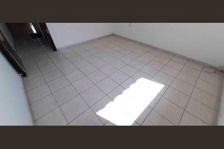 Casa à venda com 130m², 2 quartos e 3 vagas