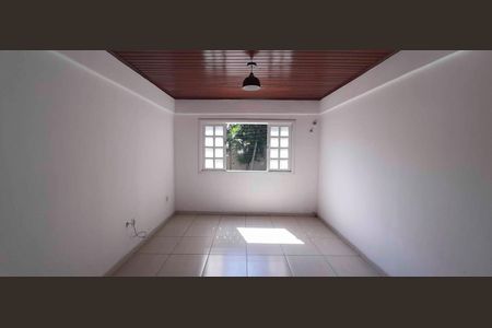 Casa à venda com 130m², 2 quartos e 3 vagas