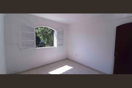 Casa à venda com 130m², 2 quartos e 3 vagas