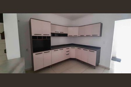 Casa à venda com 130m², 2 quartos e 3 vagas