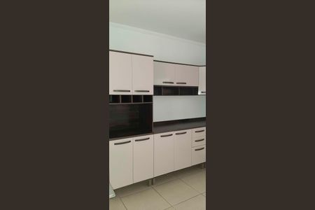 Casa à venda com 130m², 2 quartos e 3 vagas