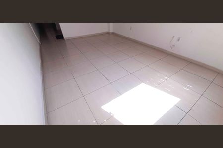 Casa à venda com 130m², 2 quartos e 3 vagas