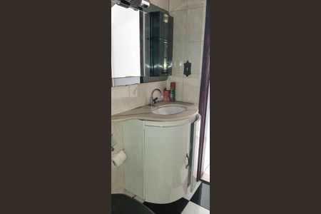 Casa à venda com 130m², 2 quartos e 3 vagas