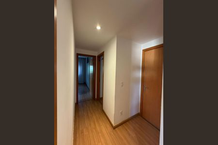 Apartamento à venda com 138m², 4 quartos e 3 vagasCorredor Íntimo