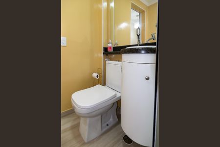 Casa à venda com 33m², 1 quarto e 1 vagaBanheiro