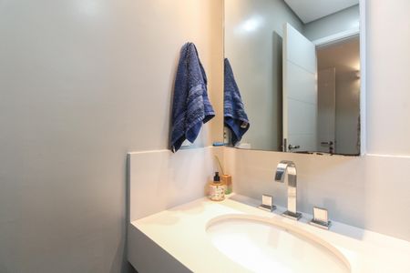 Apartamento à venda com 54m², 2 quartos e 2 vagasBanheiro Suíte 